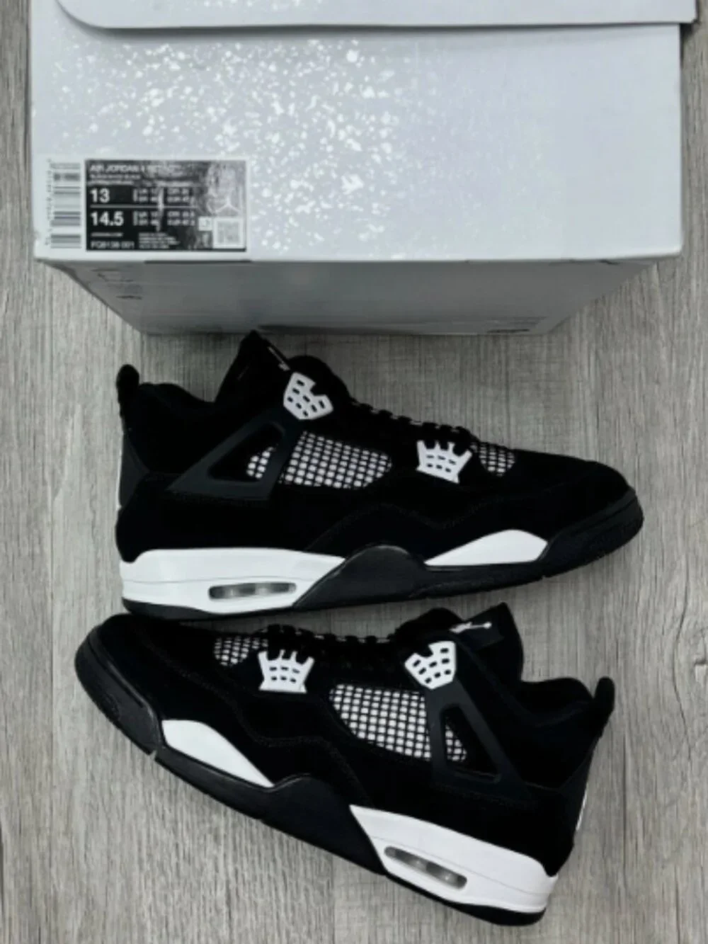 Air Jordan 4 Retro White Thunder